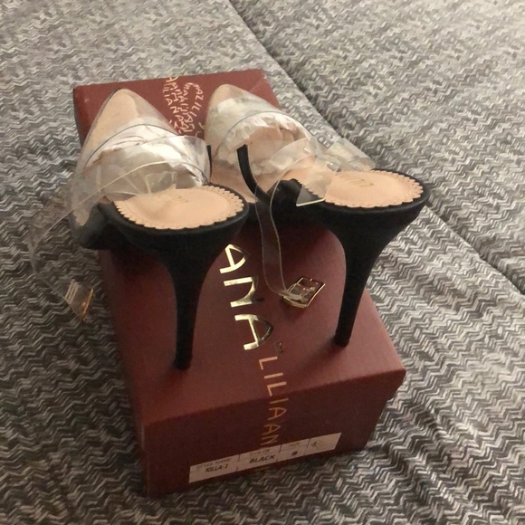 Heels - Picture 3 of 3